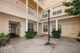 701 Mirror Lake Dr N, Saint Petersburg, FL 33701 - Photo 5