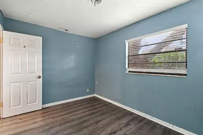 8010 Sharon Drive, Tampa, FL 33617 - Photo 13