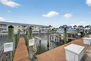 4924 Beach Dr SE, Saint Petersburg, FL 33705 - Photo 25