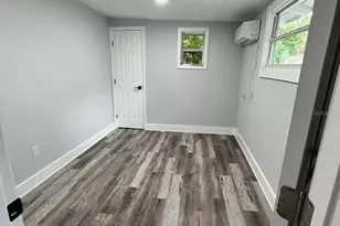 1021 E Cayuga St, Tampa, FL 33603 - Photo 17