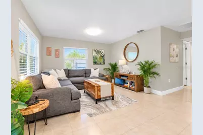 2429 Park Street N, Saint Petersburg, FL 33710 - Photo 11