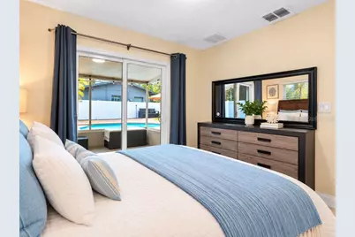 2429 Park Street N, Saint Petersburg, FL 33710 - Photo 5