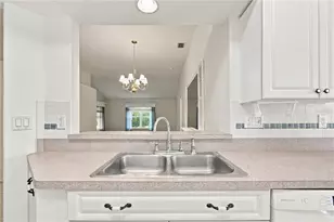 11508 Bloomington Ct, New Port Richey, FL 34654 - Photo 17