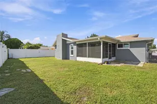 9520 Glen Moor Ln, Port Richey, FL 34668 - Photo 43