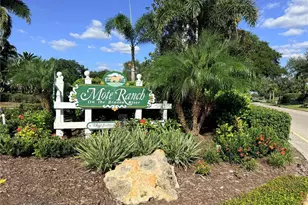 5829 Carriage Dr, Sarasota, FL 34243 - Photo 35
