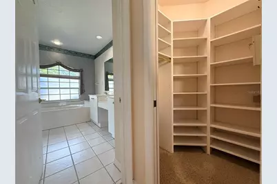5829 Carriage Drive, Sarasota, FL 34243 - Photo 19