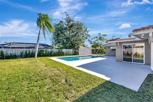 2851 Hardee Dr, Sarasota, FL 34231 - Photo 27