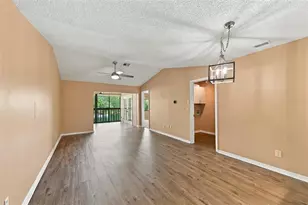 3165 Landmark Dr, Clearwater, FL 33761 - Photo 13