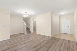 2719 Garden Falls Dr, Brandon, FL 33511 - Photo 5