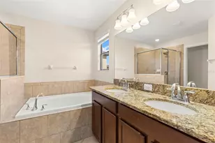 2719 Garden Falls Dr, Brandon, FL 33511 - Photo 23