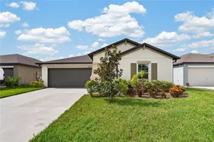 5487 Blue Azure Dr, Wimauma, FL 33598 - Photo 1