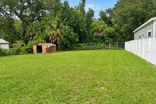 4424 Porpoise Dr, Tampa, FL 33617 - Photo 17