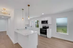 221 Bel Forest Dr, Belleair Bluffs, FL 33770 - Photo 17