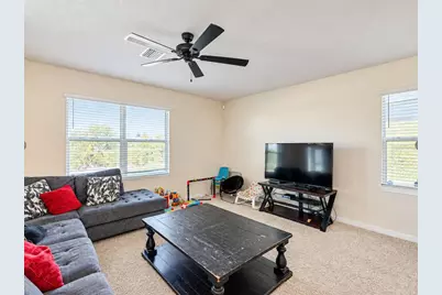 10940 Trailing Vine Drive, Tampa, FL 33610 - Photo 5