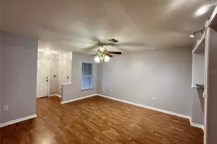 8710 Sheldon Creek Blvd, Tampa, FL 33615 - Photo 3