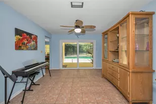 520 Sandy Hook Rd, Palm Harbor, FL 34683 - Photo 23