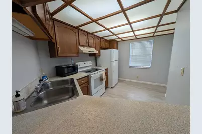 8765 Bardmoor Boulevard #207, Seminole, FL 33777 - Photo 9