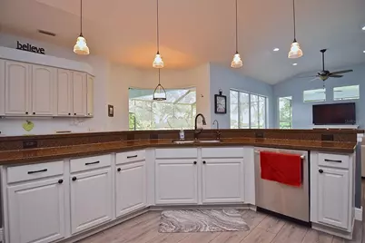 8309 Misty Lake Circle, Sarasota, FL 34241 - Photo 9