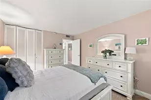 1802 Bedford Ln, Sun City Center, FL 33573 - Photo 19