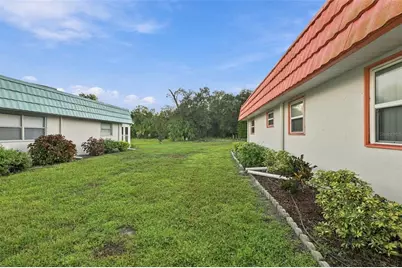 1802 Bedford Lane #9, Sun City Center, FL 33573 - Photo 29