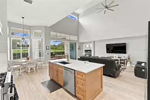 9925 Sago Point Dr, Seminole, FL 33777 - Photo 25