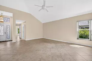 1704 Tremont Ct, Sun City Center, FL 33573 - Photo 9