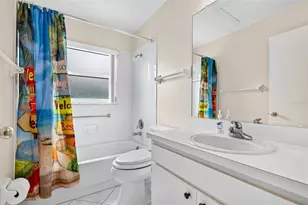 1704 Tremont Ct, Sun City Center, FL 33573 - Photo 25