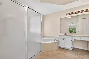 1704 Tremont Ct, Sun City Center, FL 33573 - Photo 29