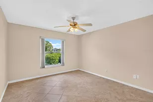 1704 Tremont Ct, Sun City Center, FL 33573 - Photo 23