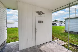 2000 E Bay Dr, Largo, FL 33771 - Photo 25