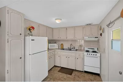 2000 E Bay Drive #87, Largo, FL 33771 - Photo 21