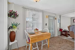 2000 E Bay Dr, Largo, FL 33771 - Photo 23