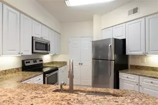 4309 Bay Club Cir, Tampa, FL 33607 - Photo 17