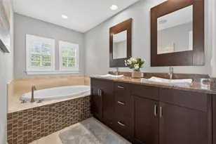 252 Valencia Cir, Saint Petersburg, FL 33716 - Photo 33