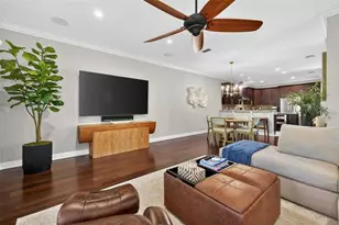 252 Valencia Cir, Saint Petersburg, FL 33716 - Photo 19