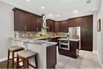 252 Valencia Circle, Saint Petersburg, FL 33716 - Photo 7
