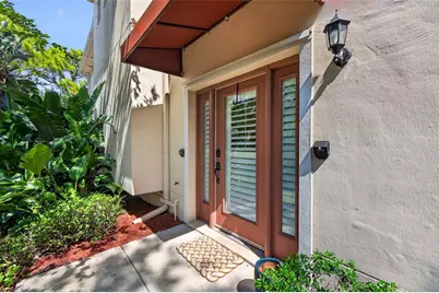 252 Valencia Circle, Saint Petersburg, FL 33716 - Photo 5