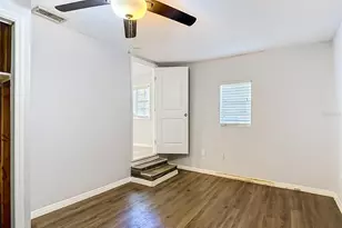 9309 N 21st St, Tampa, FL 33612 - Photo 11