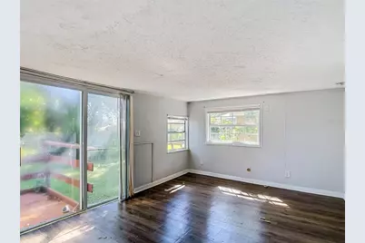 9309 N 21st Street, Tampa, FL 33612 - Photo 13