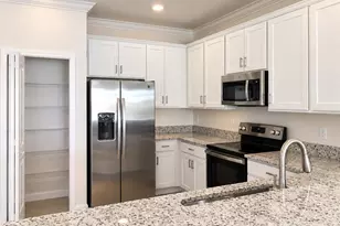 4359 Lemongrass Dr, Fort Myers, FL 33916 - Photo 3