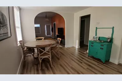 542 Division Street, Tarpon Springs, FL 34689 - Photo 9