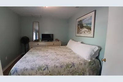 542 Division Street, Tarpon Springs, FL 34689 - Photo 11