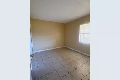 12723 Lockey Lane, Tampa, FL 33612 - Photo 5