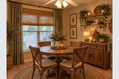 402 Date Palm Court NE, Saint Petersburg, FL 33703 - Photo 9