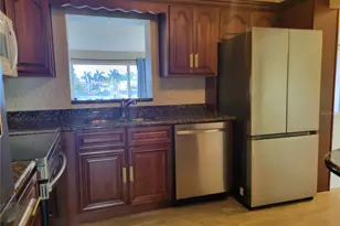 7880 2nd Ave S, Saint Petersburg, FL 33707 - Photo 11