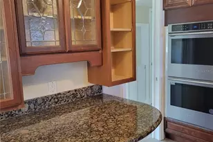7880 2nd Ave S, Saint Petersburg, FL 33707 - Photo 13