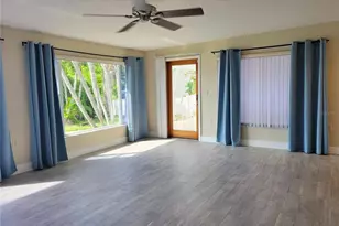 7880 2nd Ave S, Saint Petersburg, FL 33707 - Photo 19