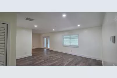7920 George Washington Lane, Tampa, FL 33637 - Photo 7