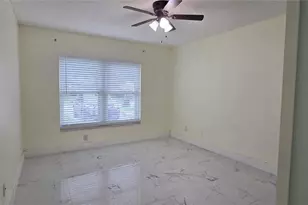7920 George Washington Ln, Tampa, FL 33637 - Photo 19