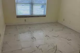 7920 George Washington Ln, Tampa, FL 33637 - Photo 17